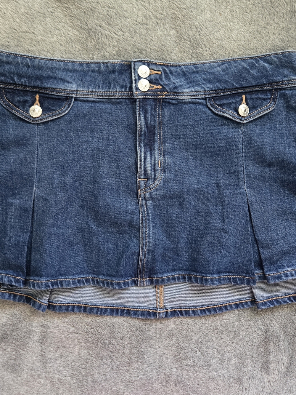 American Eagle denim Pleated mini skirt Size 10 Cuuute